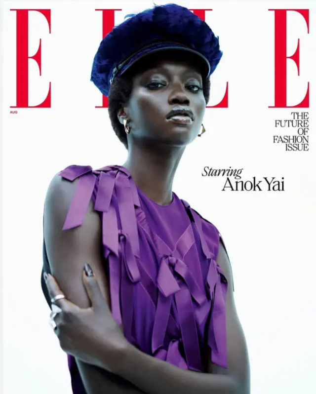 24 08 elle us couv